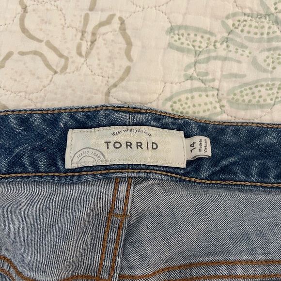 Torrid Jeans - Picture 6 of 8
